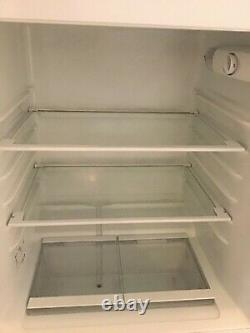 Zanussi Integrated Built In Larder Fridge ZQA14030DA Very Good Working Order