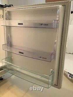 Zanussi Integrated Built In Larder Fridge ZQA14030DA Very Good Working Order