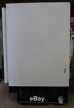 Zanussi ZQA14030DA Integrated Under Counter Worktop Larder Fridge Refrigerator