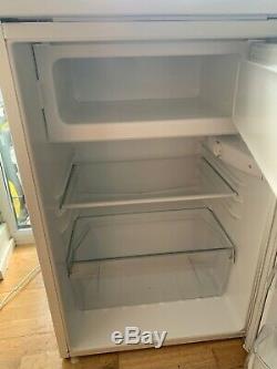 Zanussi under counter fridge freezer 85X 55